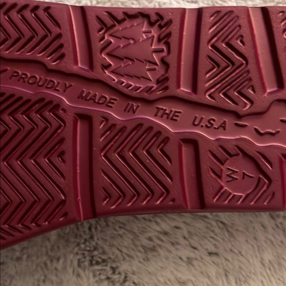NuuSol Burgundy Flip Flops W7 - Picture 2 of 5